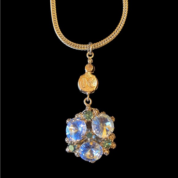 Italian Swarovski Crystal Necklace - Picture 2 of 5